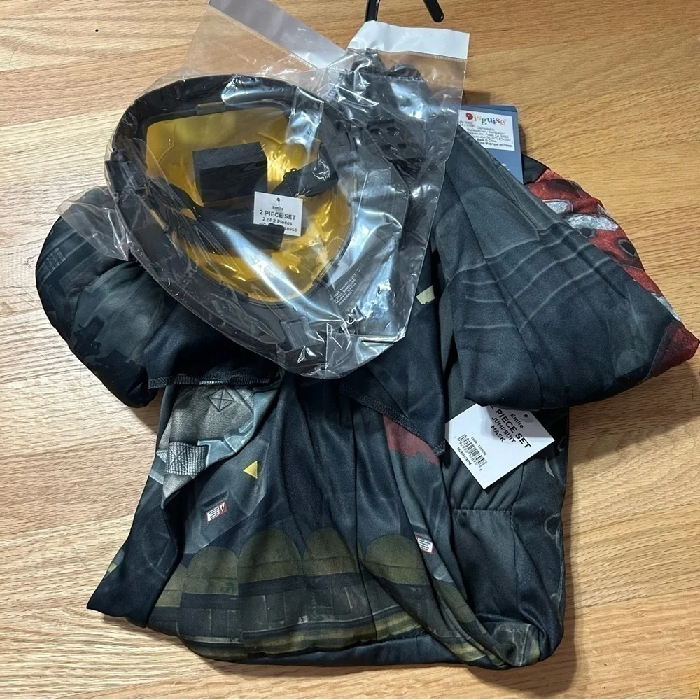 Halo Spartan Emile Costume NEW Medium 8-10 Jumpsuit Halloween